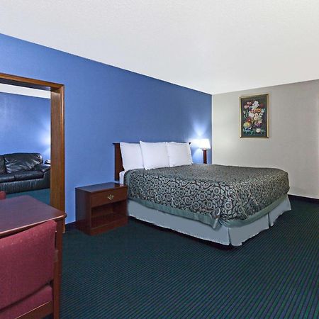 Days Inn By Wyndham Oklahoma City Fairground Екстер'єр фото